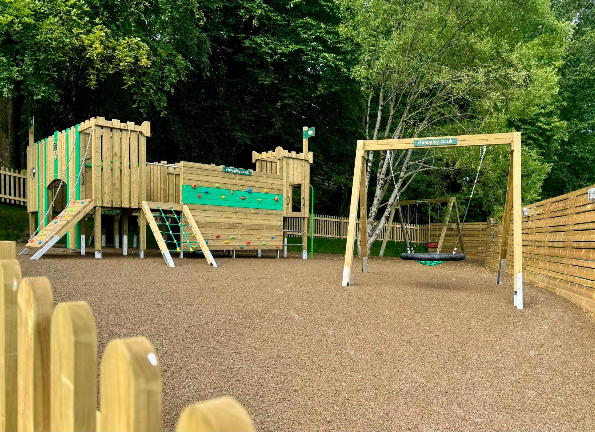 Conkers Lodge For 6 With Hot Tub & Secluded Decking - Spa Resort In Devon Chudleigh المظهر الخارجي الصورة